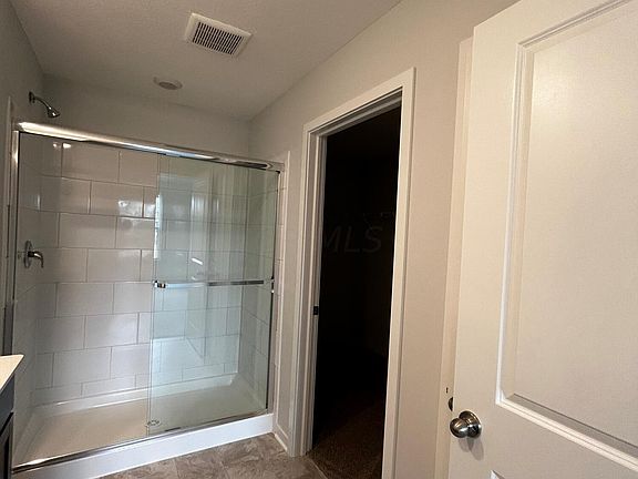 3rd image of 167 Norland Dr