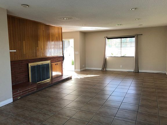 Living room with fireplace
