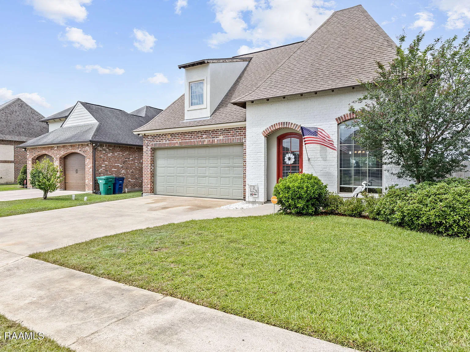 4 bed, 1935 sqft, $2,200 — Photo 2