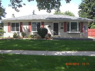 2319 Camilla Dr, Troy, MI 48083