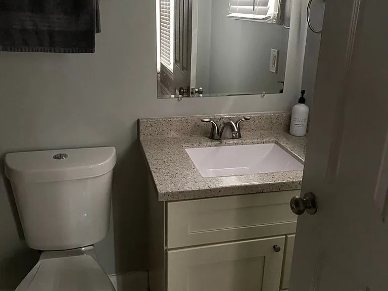 65 Dakota Ave — Photo 14