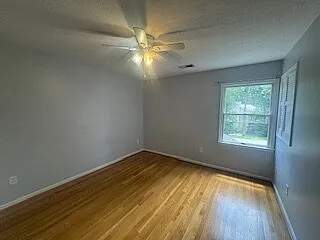 101 Jasmine Ct — Photo 12
