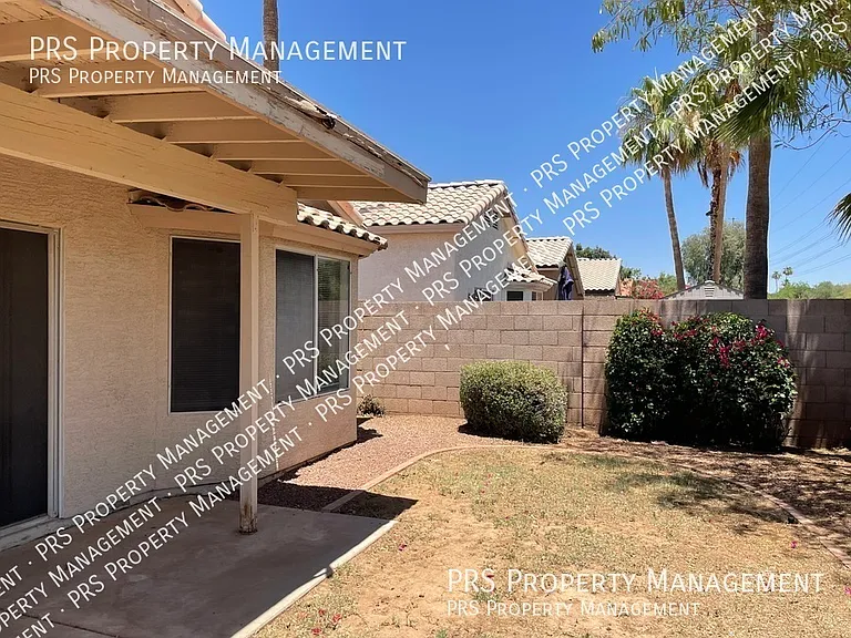 16031 S 40th Way — Photo 13