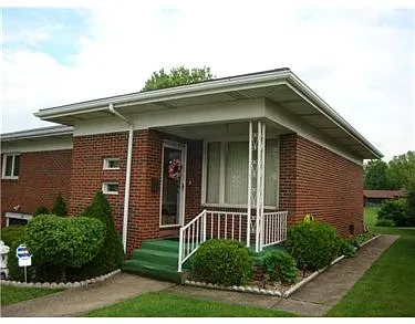 15 Emerson St photo 1