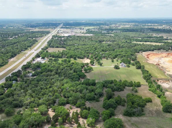 660 E Us Highway 290, Elgin, TX 78621