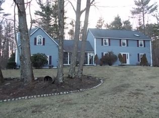 30 Rolling Hill Rd, Hampstead, NH 03841