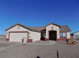 12502 W Lobo Dr, Arizona City, AZ 85123