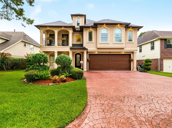 19315 Hikers Trail Dr, Humble, TX 77346