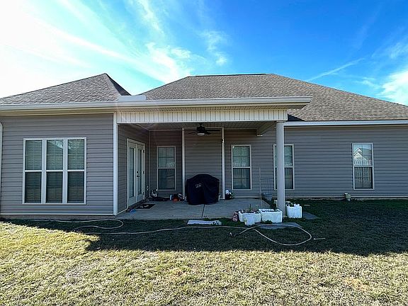 3rd image of 208 Ponderosa Dr
