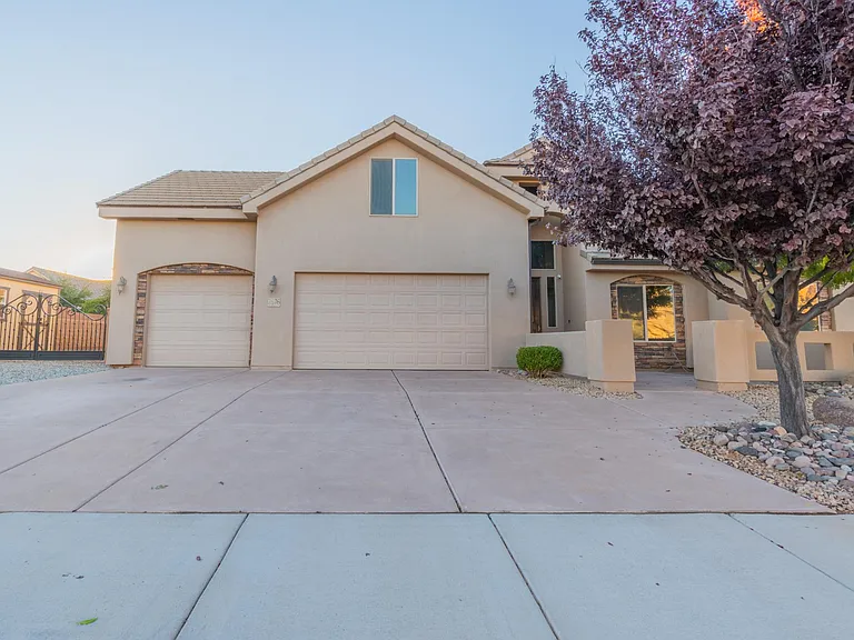 2676 S Wilson Dr — Photo 36
