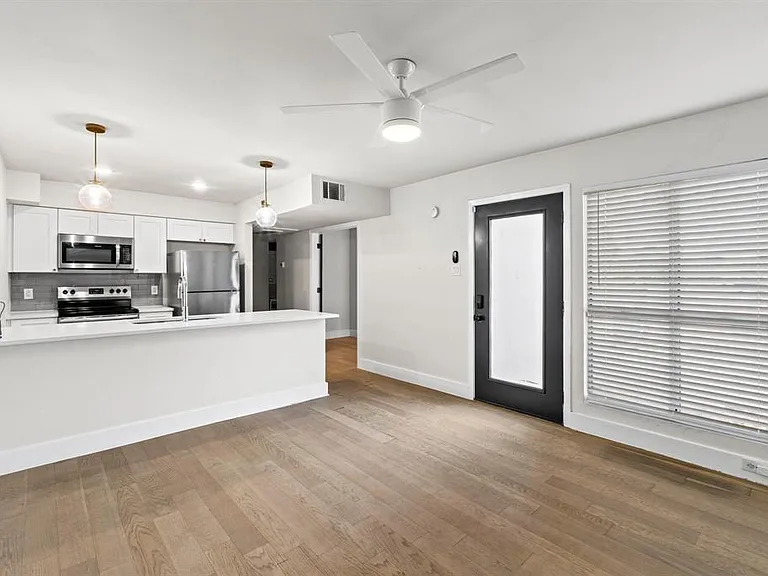 909 Reinli St #101 — Photo 11
