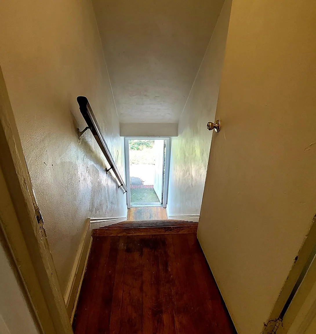 1 bed, 700 sqft, $995 — Photo 1