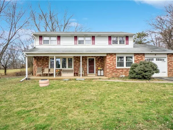 5835 Shepherd Hills Ave, Allentown, PA 18106