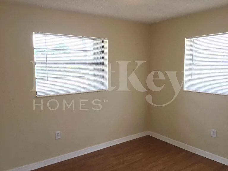 1955 NW 193rd Ter — Photo 13
