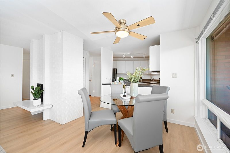 5th image of 2360 43rd Avenue E #203