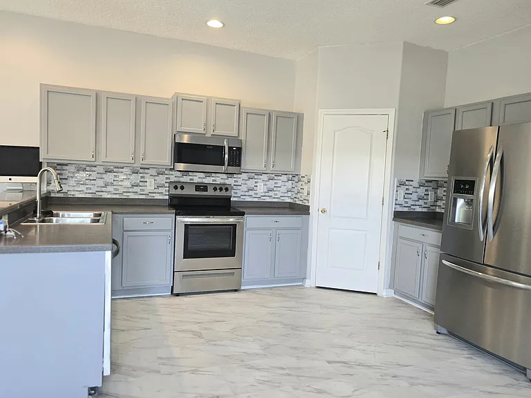 1112 Andrew Aviles Cir — Photo 6