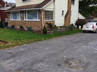 5811 California Ave, Altoona, PA 16602