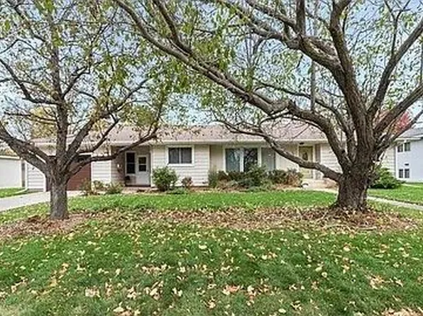 1007 1st St S, Cold Spring, MN 56320