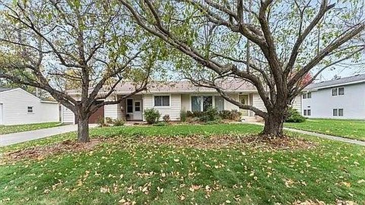1007 1st St S - Property Image