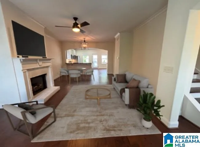 3 bed, 3.5 bath, $2,750 — Photo 2