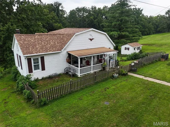 1924 Booker St, Hannibal, MO 63401