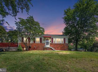 6832 Barton Rd, Hyattsville, MD 20784