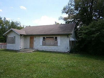 1st image of 3117 E 77th Ter