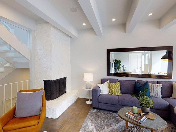 4th image of 80 Stoneman St