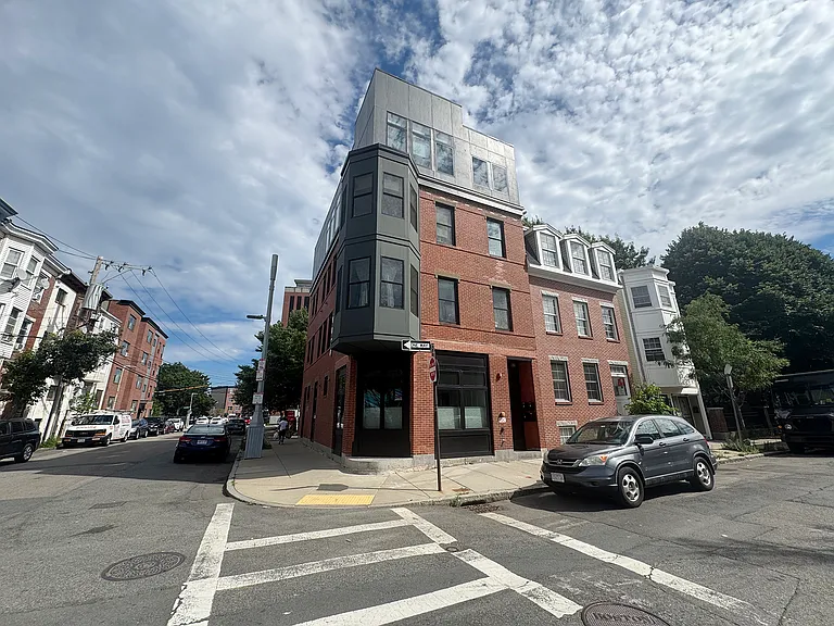 109 Liverpool St #1 — Photo 12
