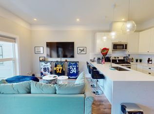 605 15th Ave SW #20, Calgary, AB T2R0R4