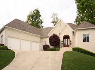 1996 Eagle Trace Dr, Greenwood, IN