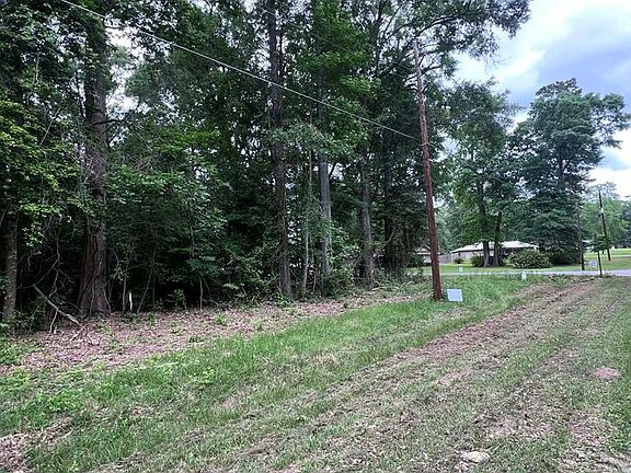 2nd image of 1993 Oak Grove Rd