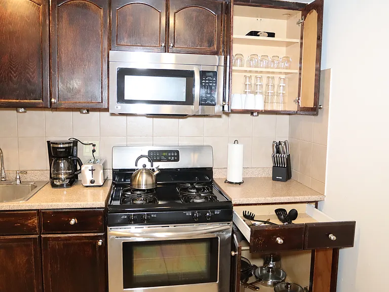 455 Pavonia Ave #2A — Photo 17