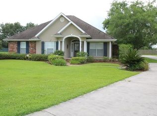 135 Cane Ct, Thibodaux, LA 70301