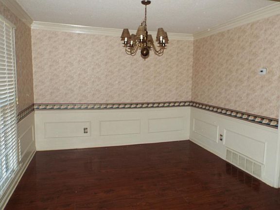 5th image of 4633 Wicklow Dr
