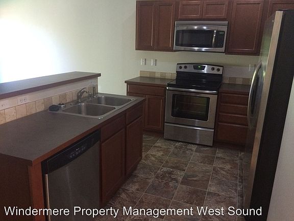 2nd image of 7135 Brunswick Pl NE