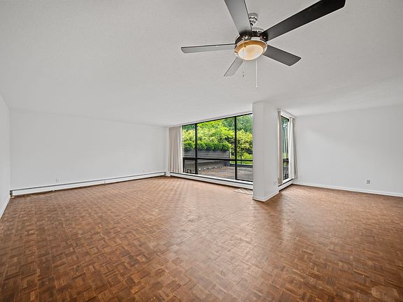 3rd image of 4900 Cartier St #106