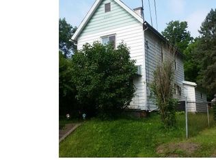 7641 Eells St, Rogers, OH 44455