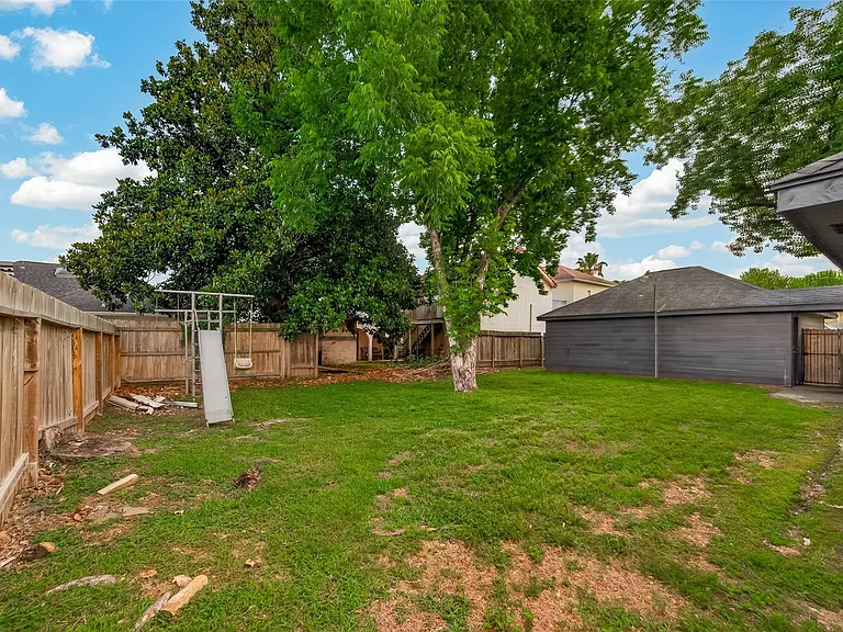 12835 Woodlite Ln — Photo 38
