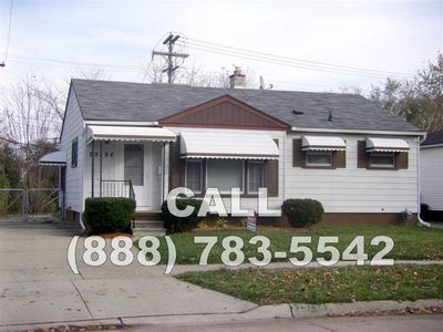 29294 Hillview St, Roseville, MI, 48066