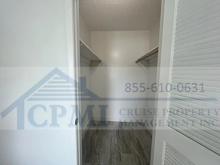 Colonial Village - 7550 Stirling Rd — Photo 36