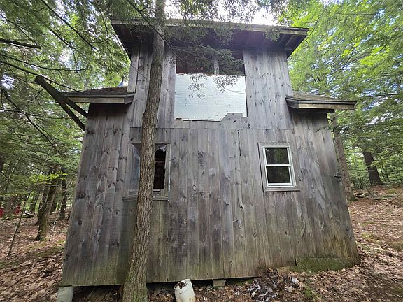 4th image of 37 Shady Lane