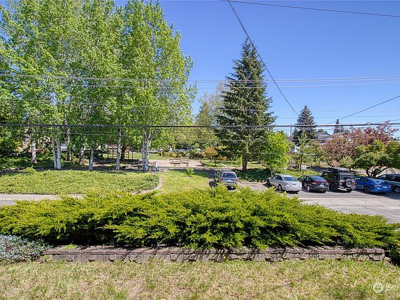 4th image of 1215 Elizabeth Avenue