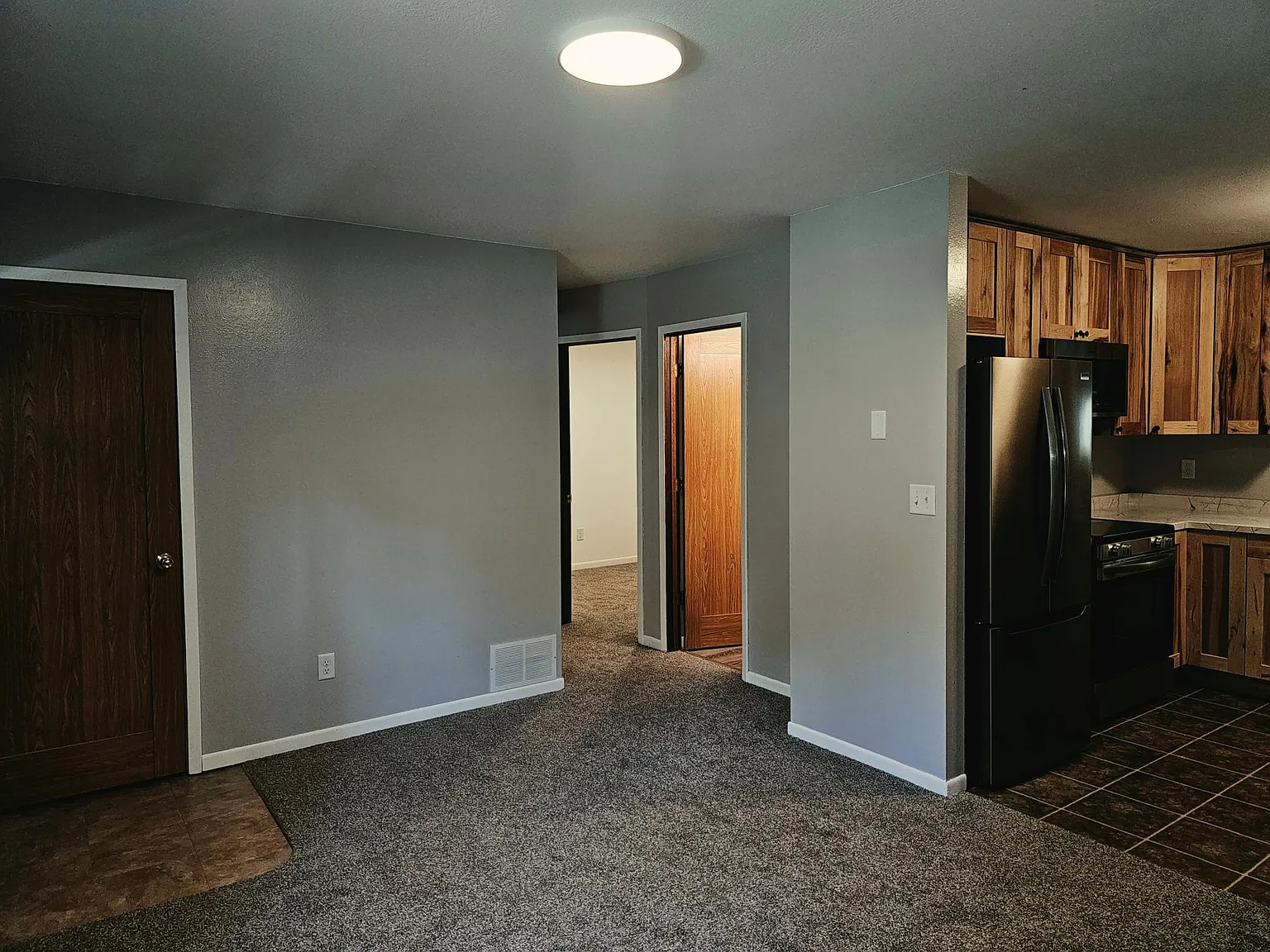 2 bed, 1.0 bath, 910 sqft, $1,100 — Photo 4