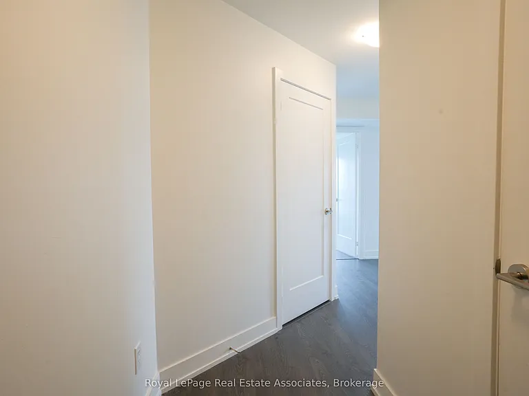 5 Mabelle Ave #1828 — Photo 21