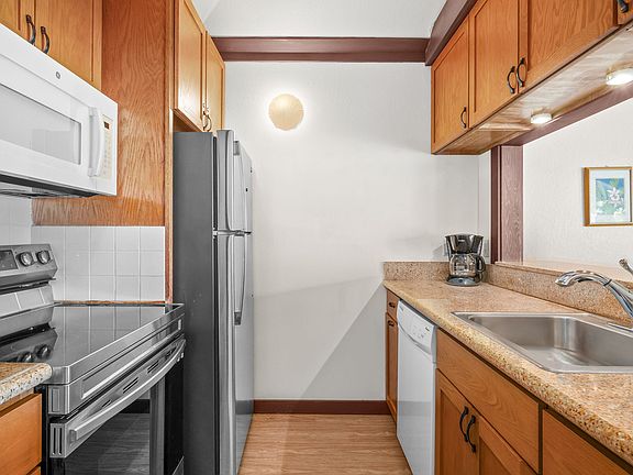 3rd image of 2253 Poipu Rd #190