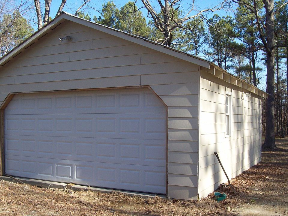 2nd image of 3450 Goodwyn Rd