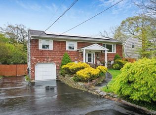 219 Kensington Avenue, Bayport, NY 11705
