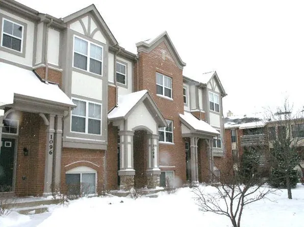 1098 N Claremont Dr, Palatine, IL 60074