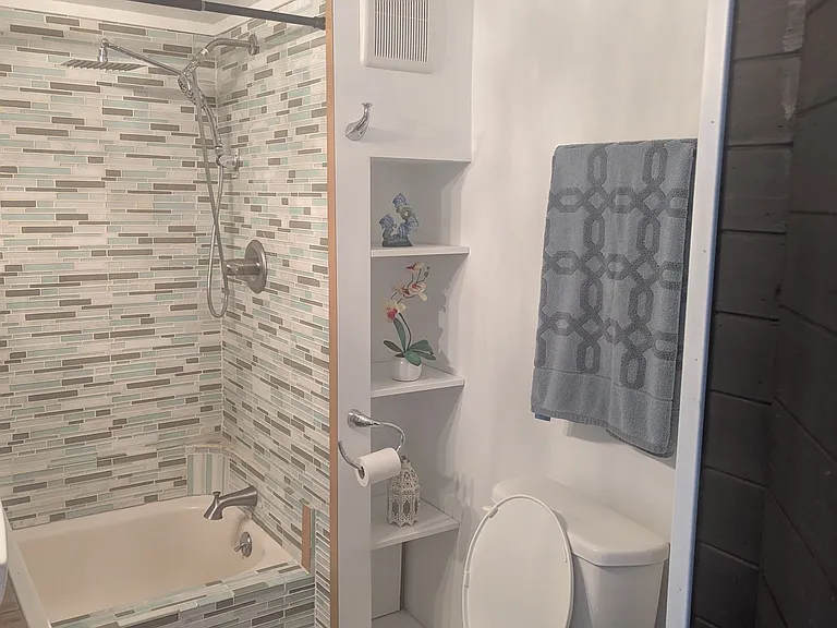 1221 S Webster Ave #2 — Photo 5